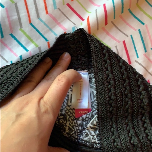 Shorts - Picture 2 of 4